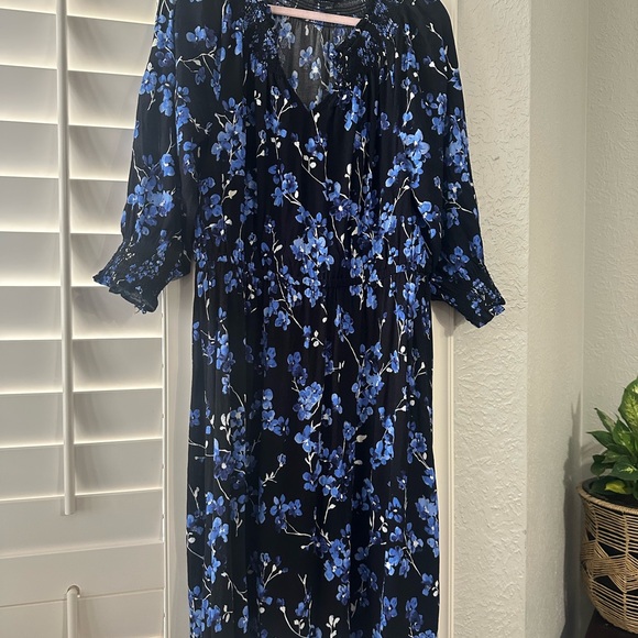 Talbots size large Elegant Blue Floral Dress - Picture 7 of 7